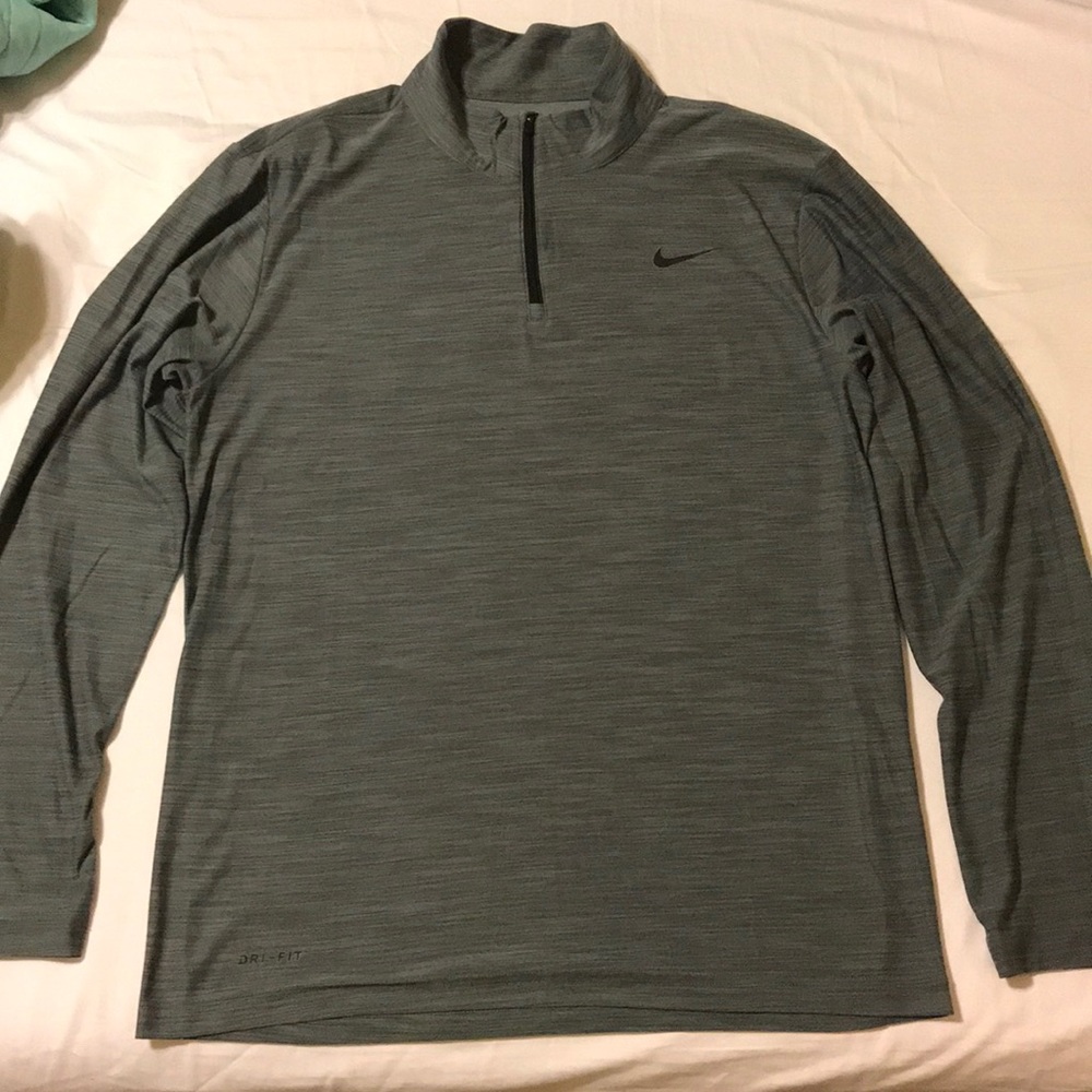 Nike quarter zip pullover